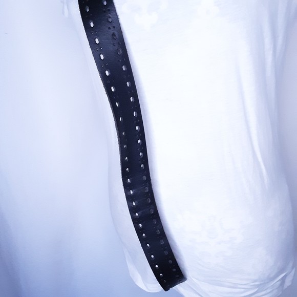 Mens Unbranded Genuine Leather Black Perforated Belt Size XL - Picture 6 of 6